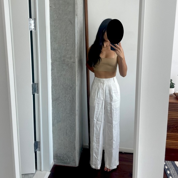 SIR the label linen pants. Size 0/2. Never worn. - Picture 2 of 2